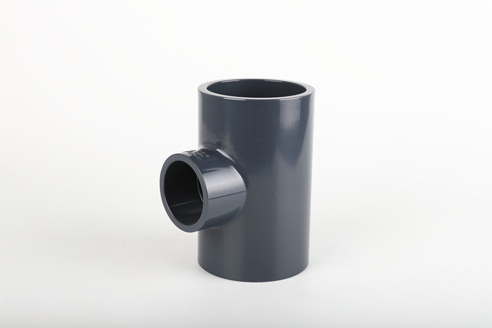 苏尼特左异径三通